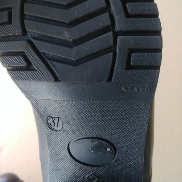 Naturalizer Canada Black Leather Ankle Boots Booties 6.5 37 - Picture 13 of 14